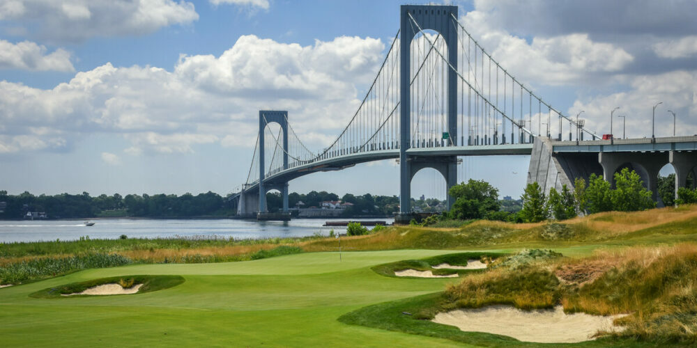 BALLYS-GOLF-LINKS-FERRY-POINT-NEW-YORK-FWOG